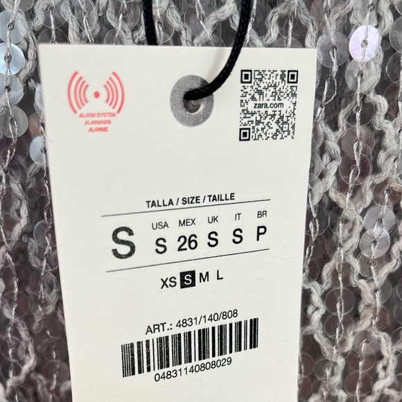 NWT ZARA SILVER VIRAL sequin top S and M 
🚨 My prices are firm, no discount. - Picture 4 of 16